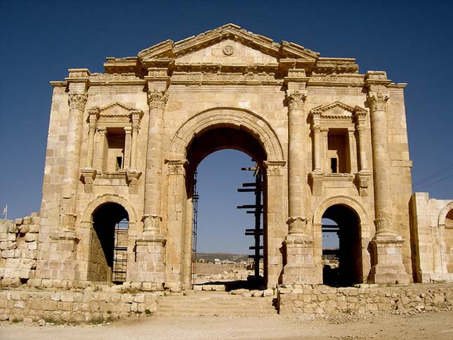 Jerash – Hadrianus diadalíve