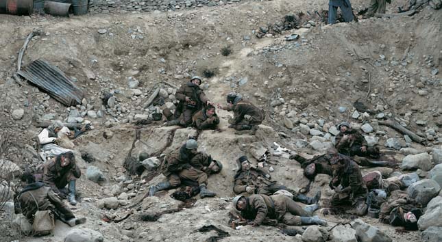 Jeff Wall - Dead Troops Talk