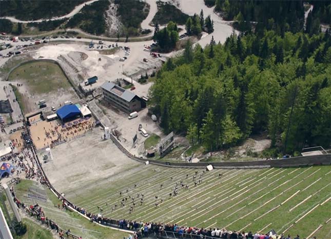 Red Bull 400 - A legmeredekebb futóverseny  -  Planica,  Szlovénia, 2013