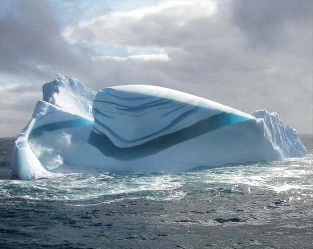 Csíkos jéghegyek, Antarktisz partjainál