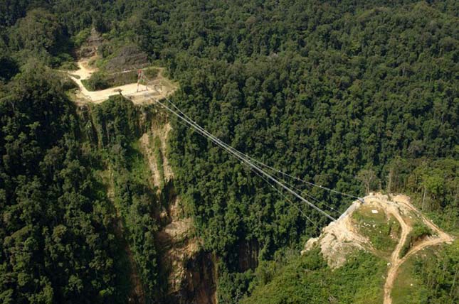 Hegigio Gorge Pipeline Bridge