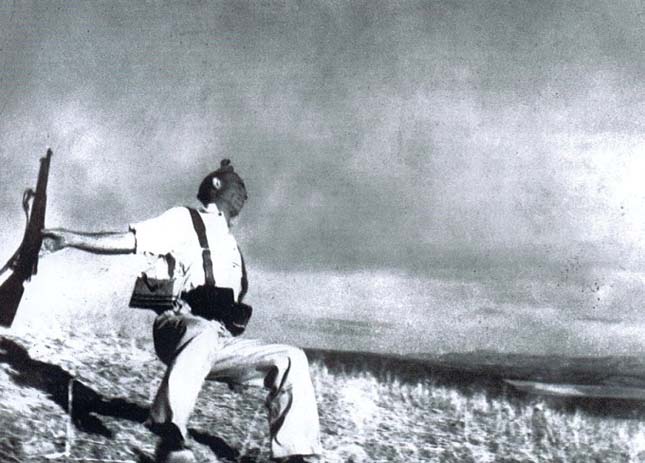 A milicista halála (Robert Capa, 1936)