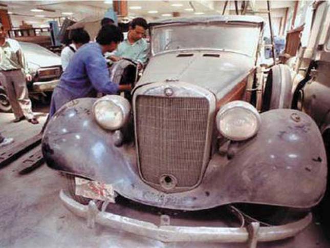 Az első nepáli autó