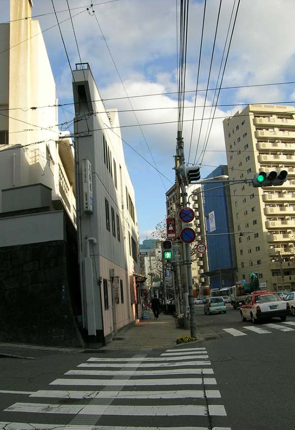 Thin Nagasaki Building, Japan