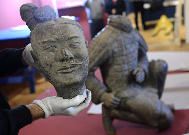 Megérkezett Az ősi Kína kincsei című kiállítás anyaga az