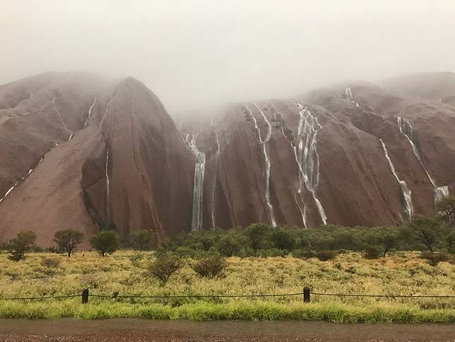 uluru-2