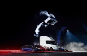 Repülni képes új Tesla Roadstert mutatott be Elon Musk